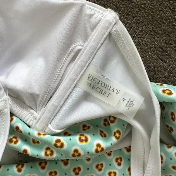 Victorias Secret Women’s Sage Green White Center Brooch Two Piece Bikini Medium - Picture 5 of 6